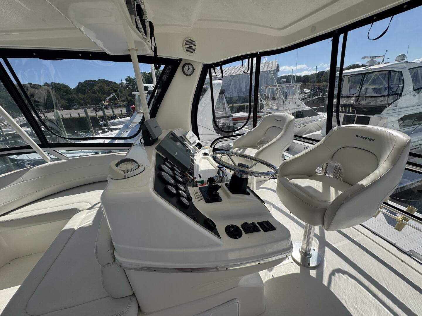 2003 Silverton 42 Convertible — photo 18