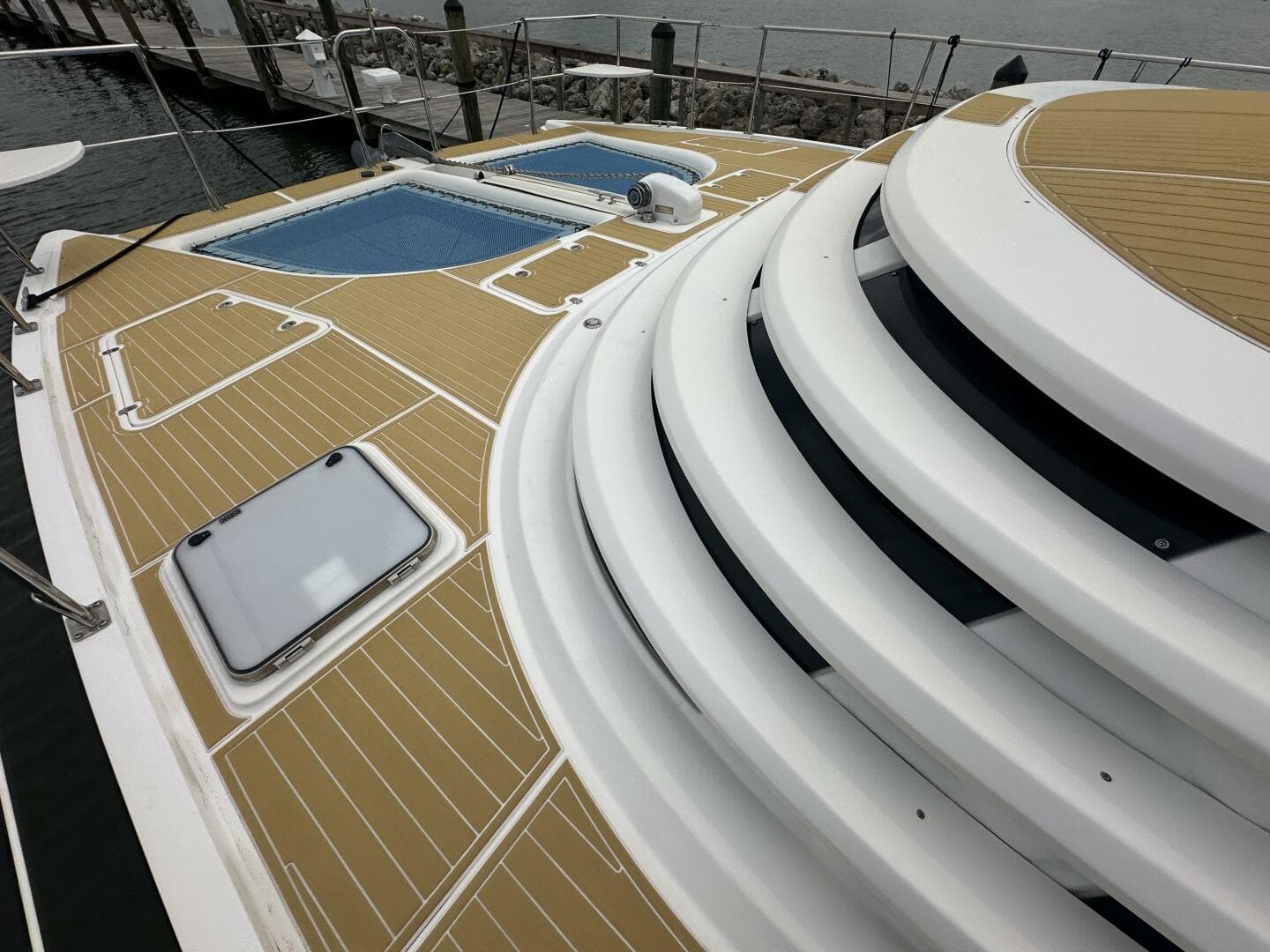 2007 Manta 44 Power Cat — photo 33