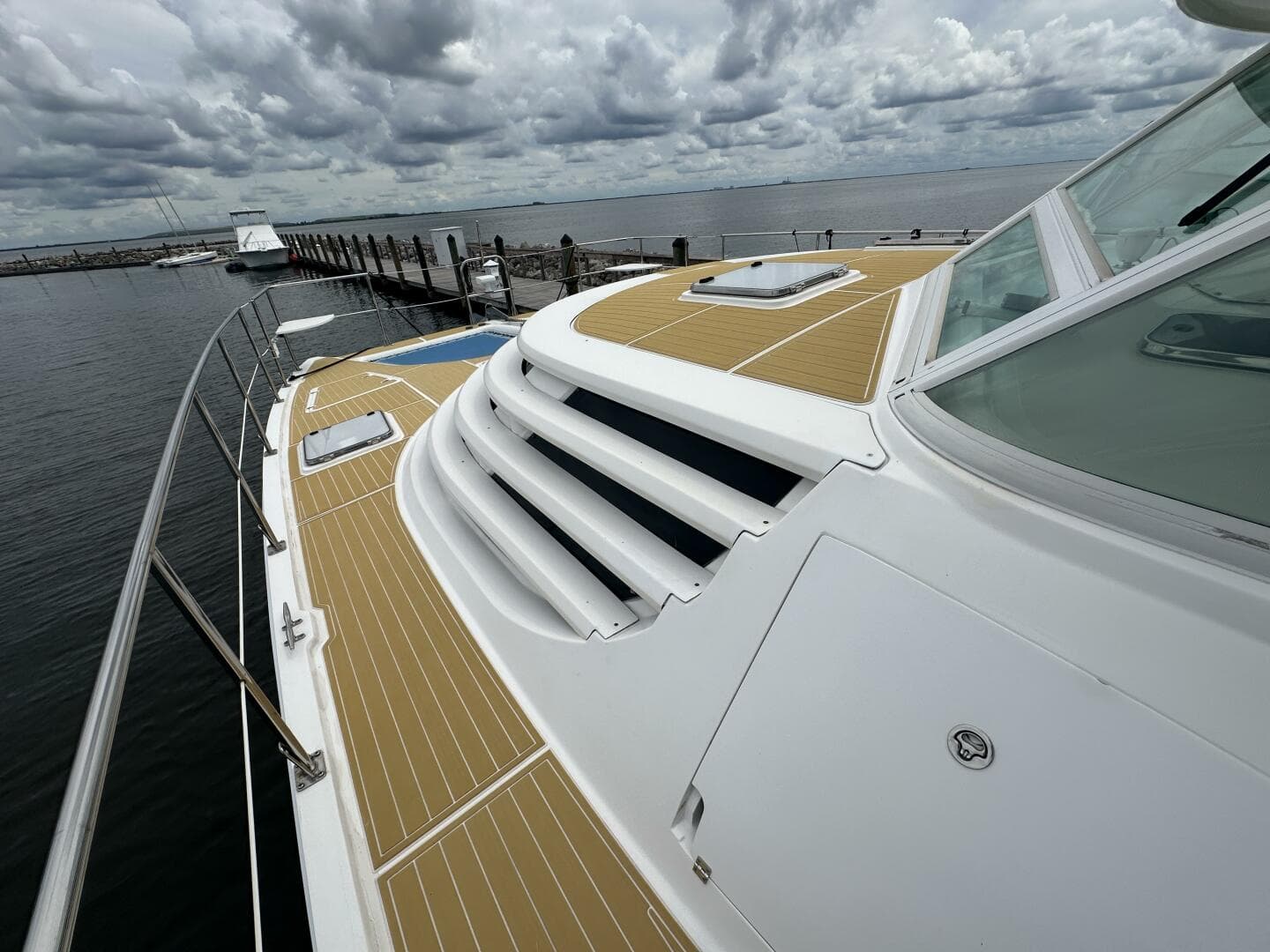 2007 Manta 44 Power Cat — photo 31