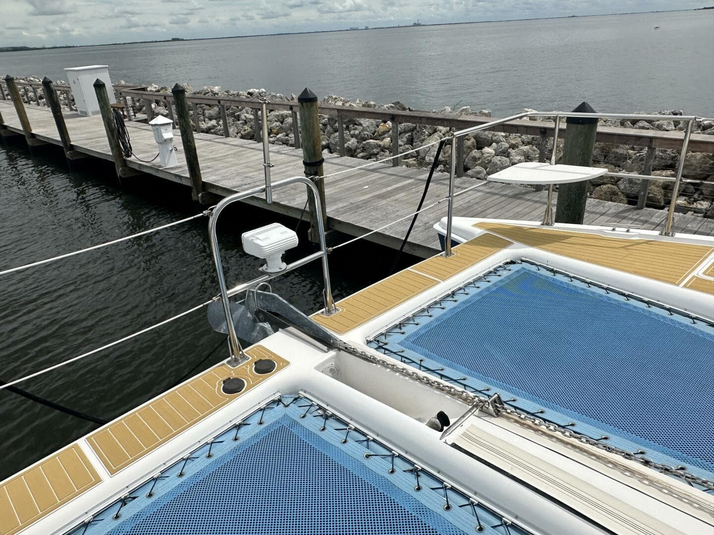 2007 Manta 44 Power Cat — photo 36