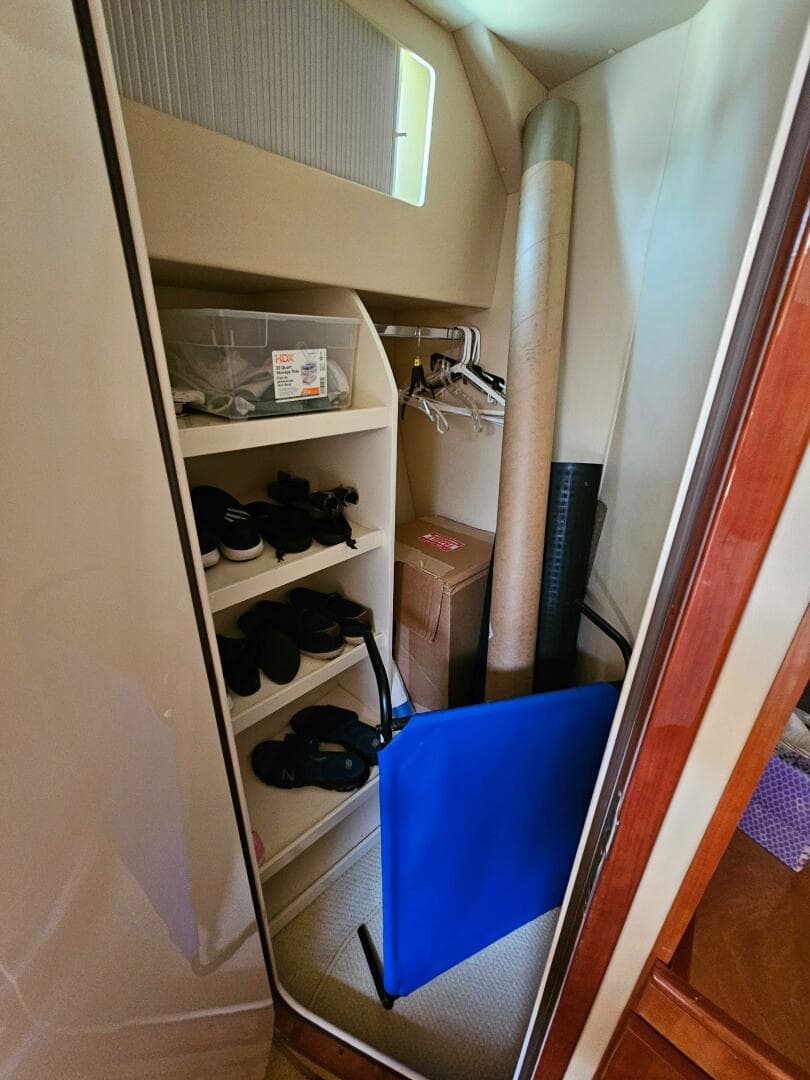 2003 Azimut 46 — photo 22