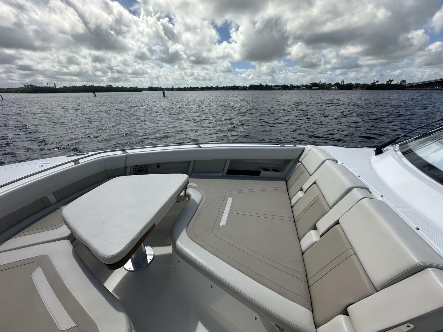 2023 Boston Whaler 380 Realm — photo 20