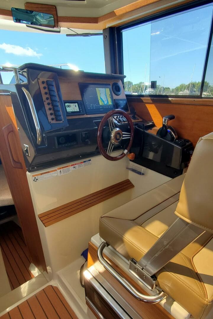 2024 Ranger Tugs R-27 LE — photo 20