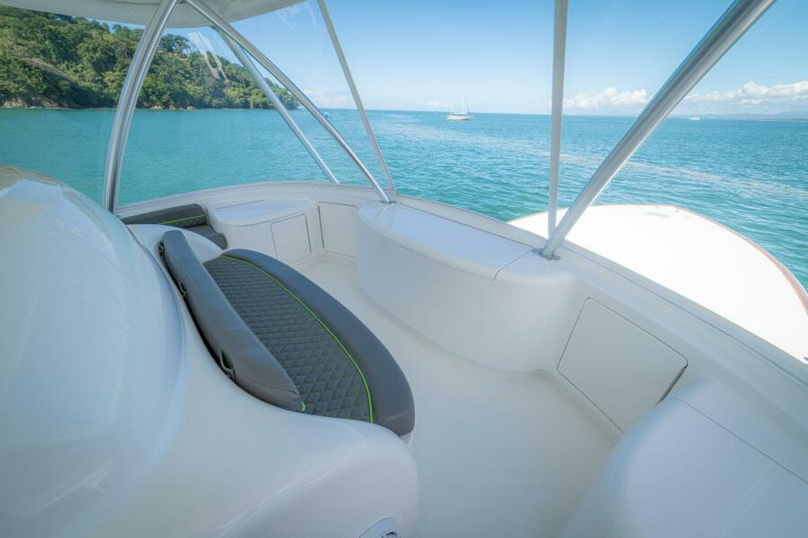 2017 Viking 62 Convertible — photo 49