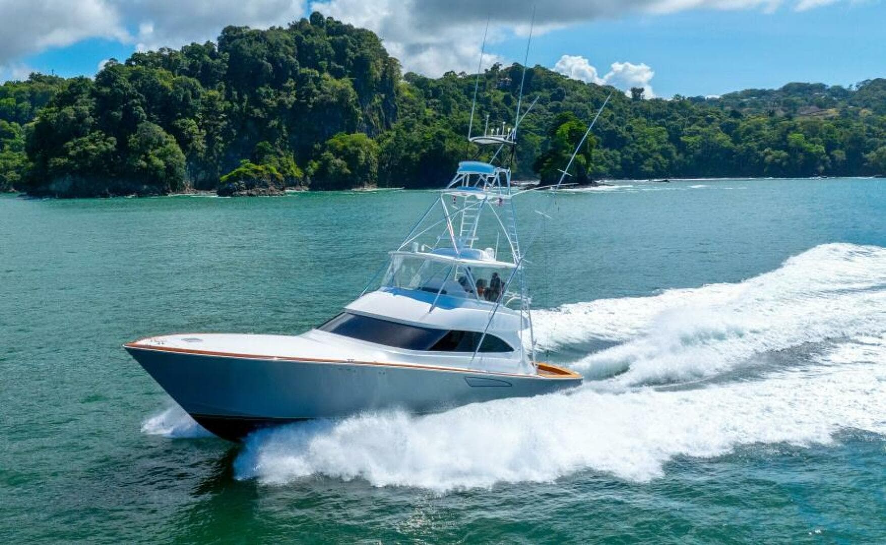2017 Viking 62 Convertible — photo 76