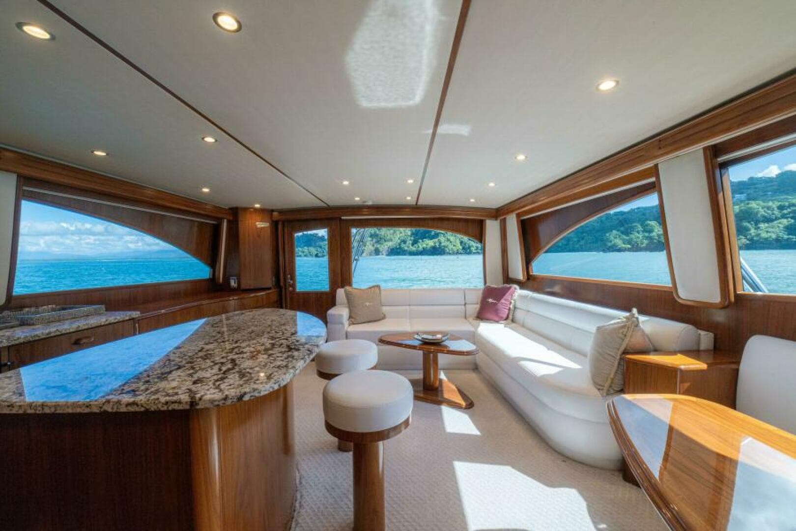 2017 Viking 62 Convertible — photo 3