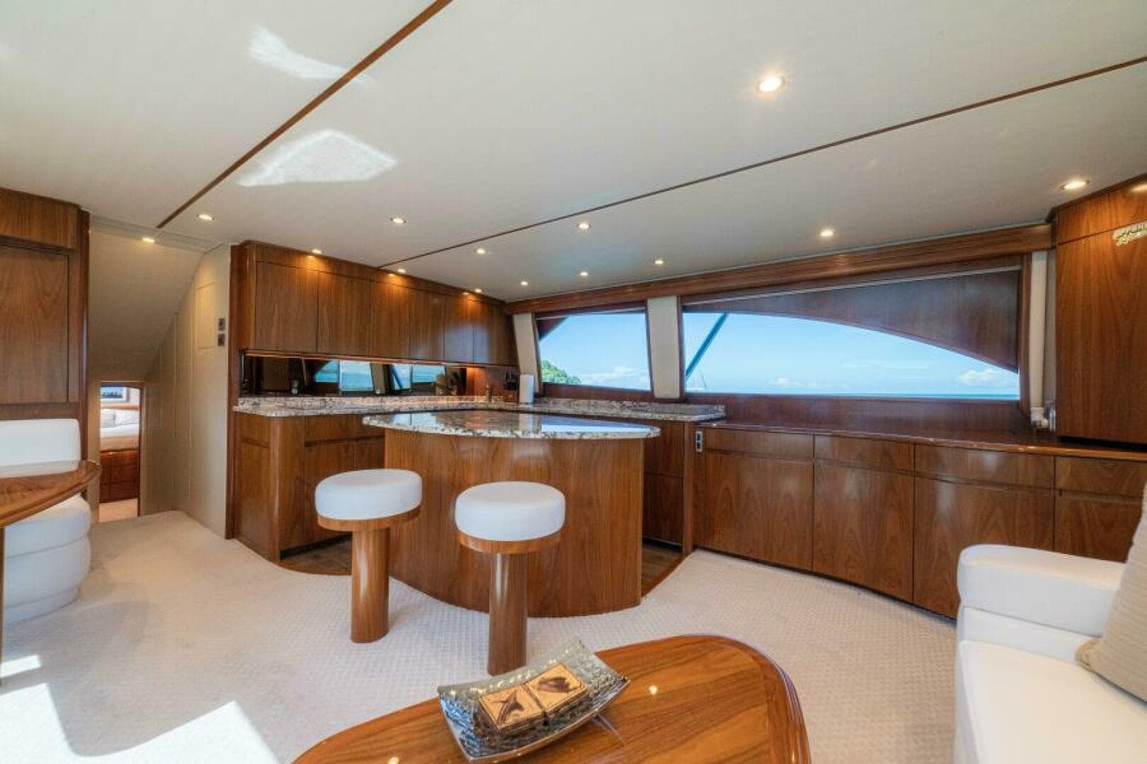 2017 Viking 62 Convertible — photo 8