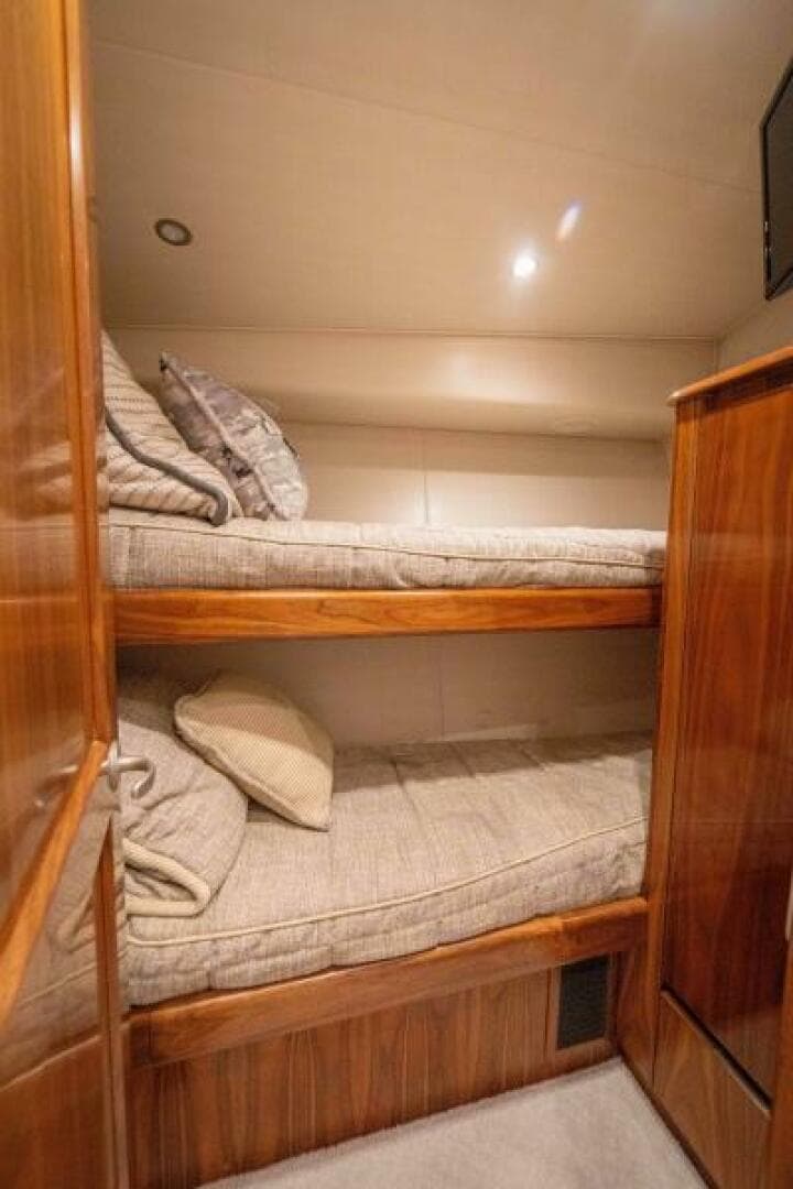 2017 Viking 62 Convertible — photo 28