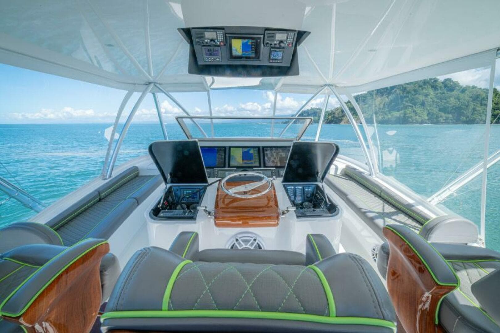 2017 Viking 62 Convertible — photo 43