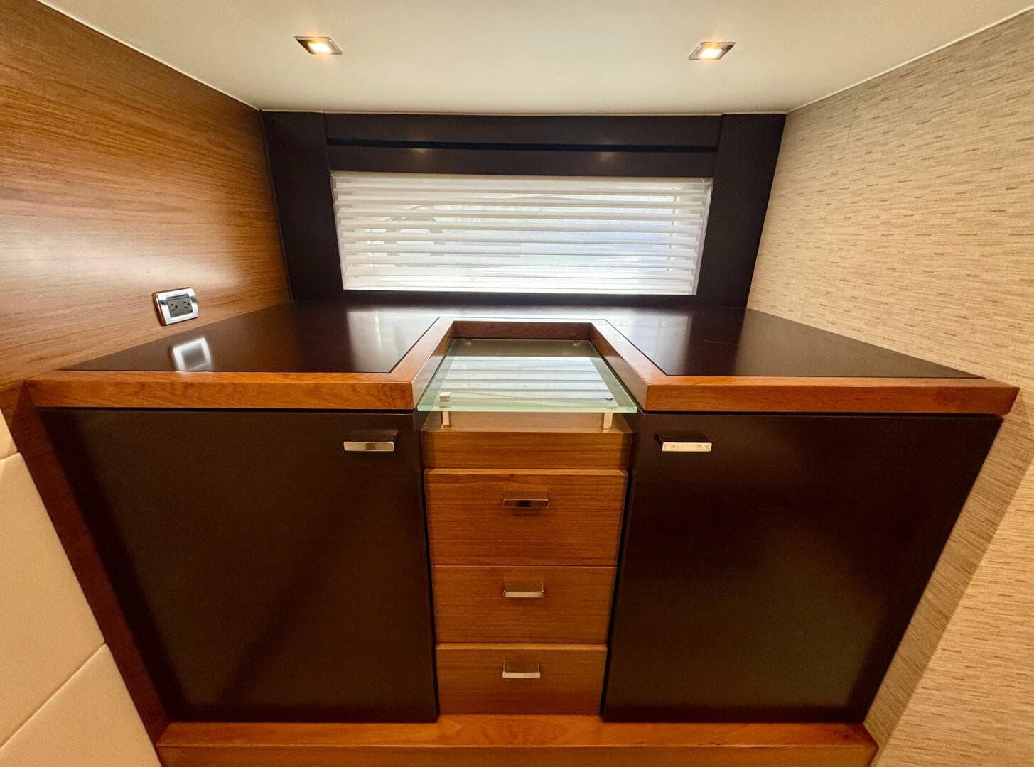 2017 Tiara Yachts 53 Coupe — photo 51