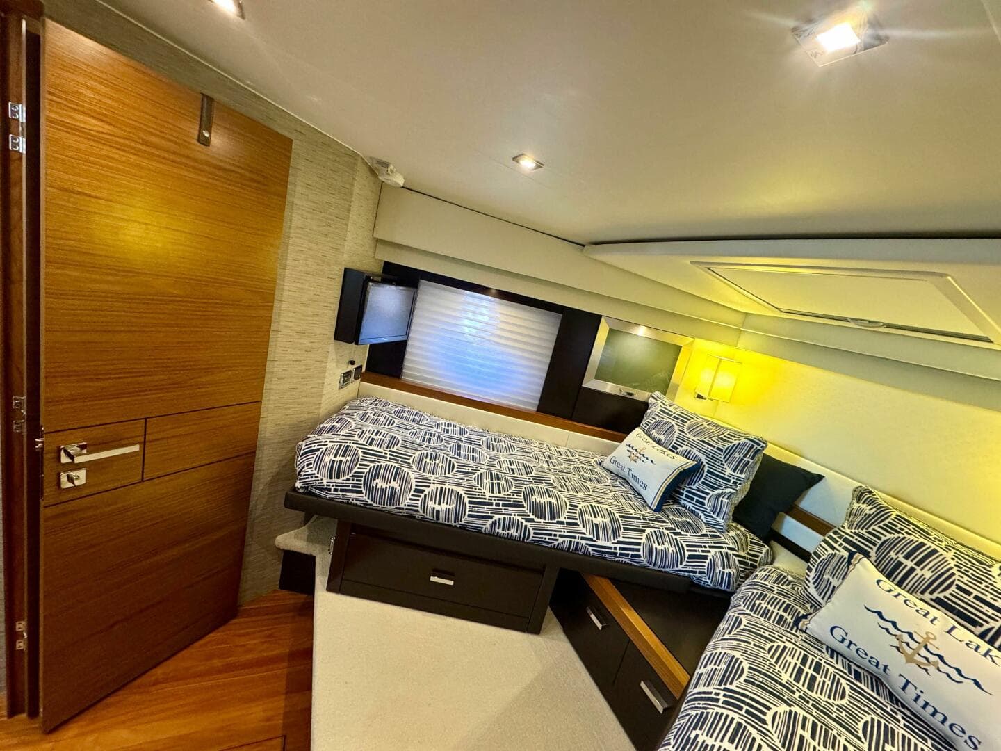 2017 Tiara Yachts 53 Coupe — photo 58