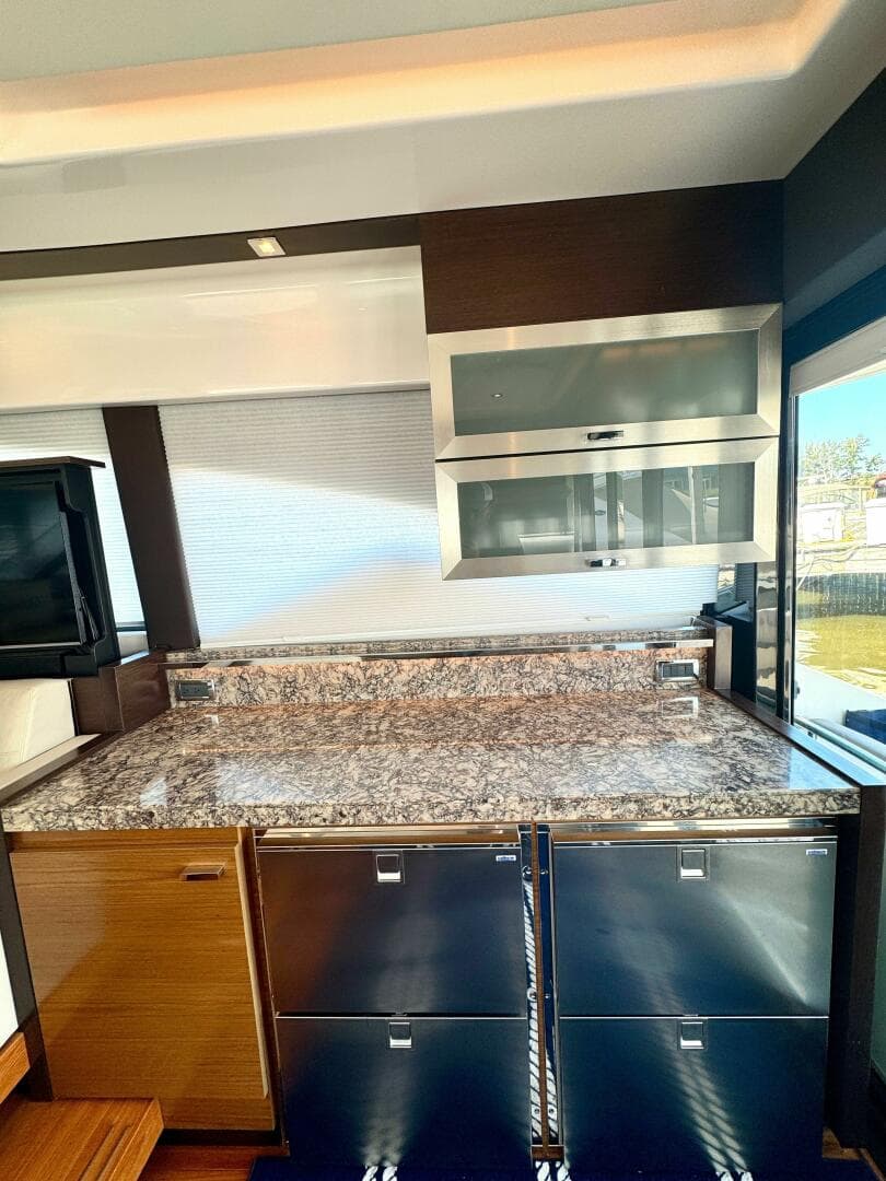 2017 Tiara Yachts 53 Coupe — photo 39