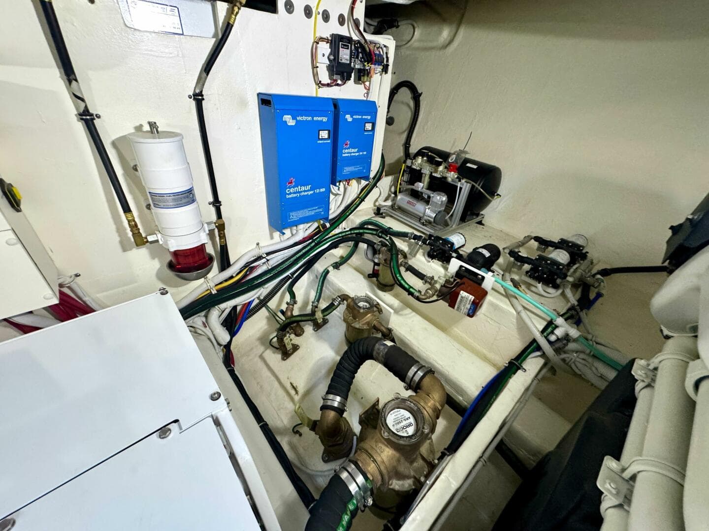 2017 Tiara Yachts 53 Coupe — photo 74