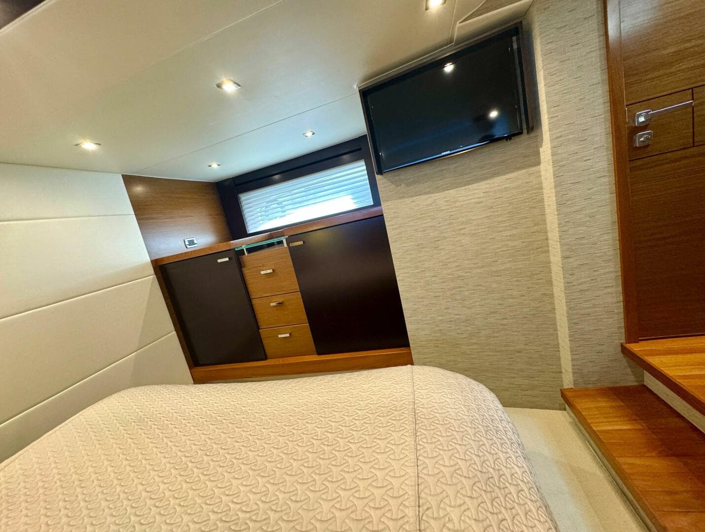 2017 Tiara Yachts 53 Coupe — photo 50