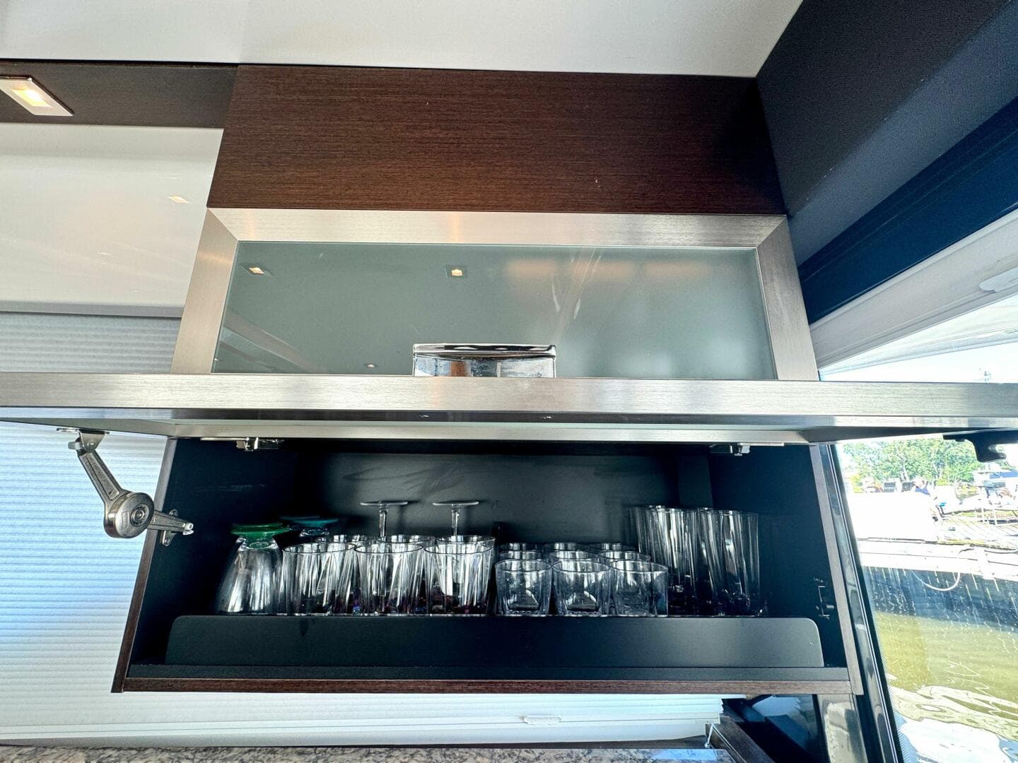 2017 Tiara Yachts 53 Coupe — photo 41