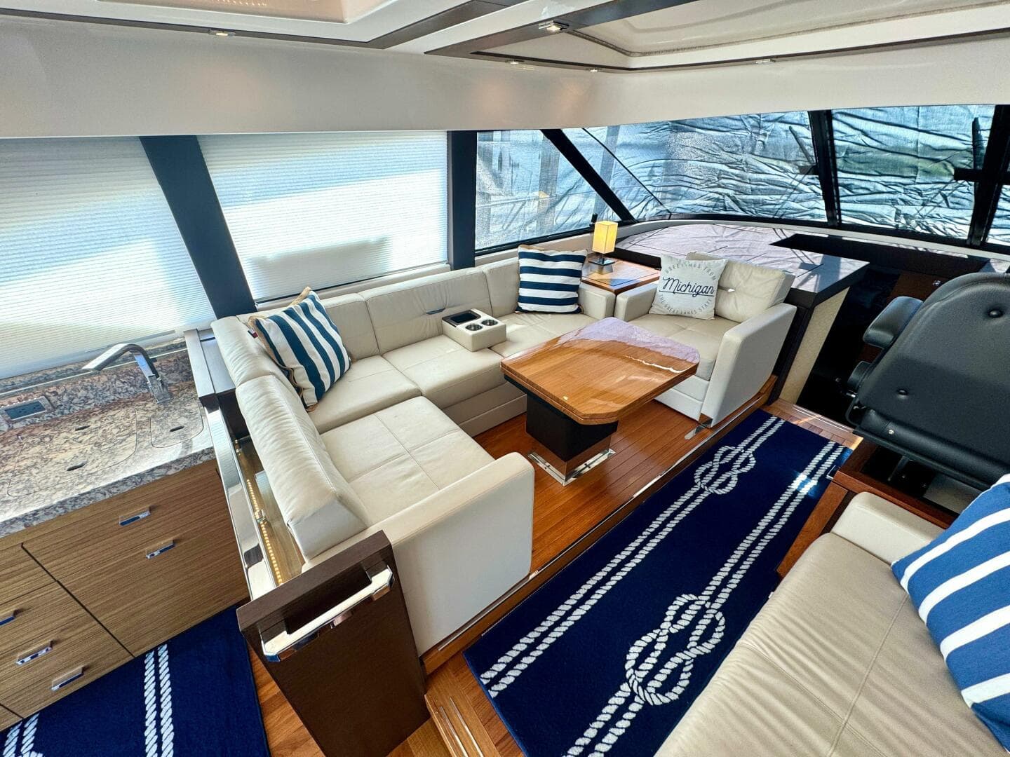 2017 Tiara Yachts 53 Coupe — photo 27