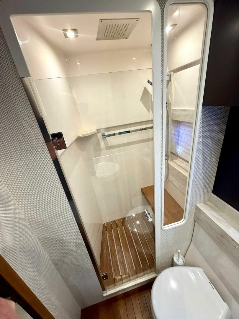 2017 Tiara Yachts 53 Coupe — photo 55