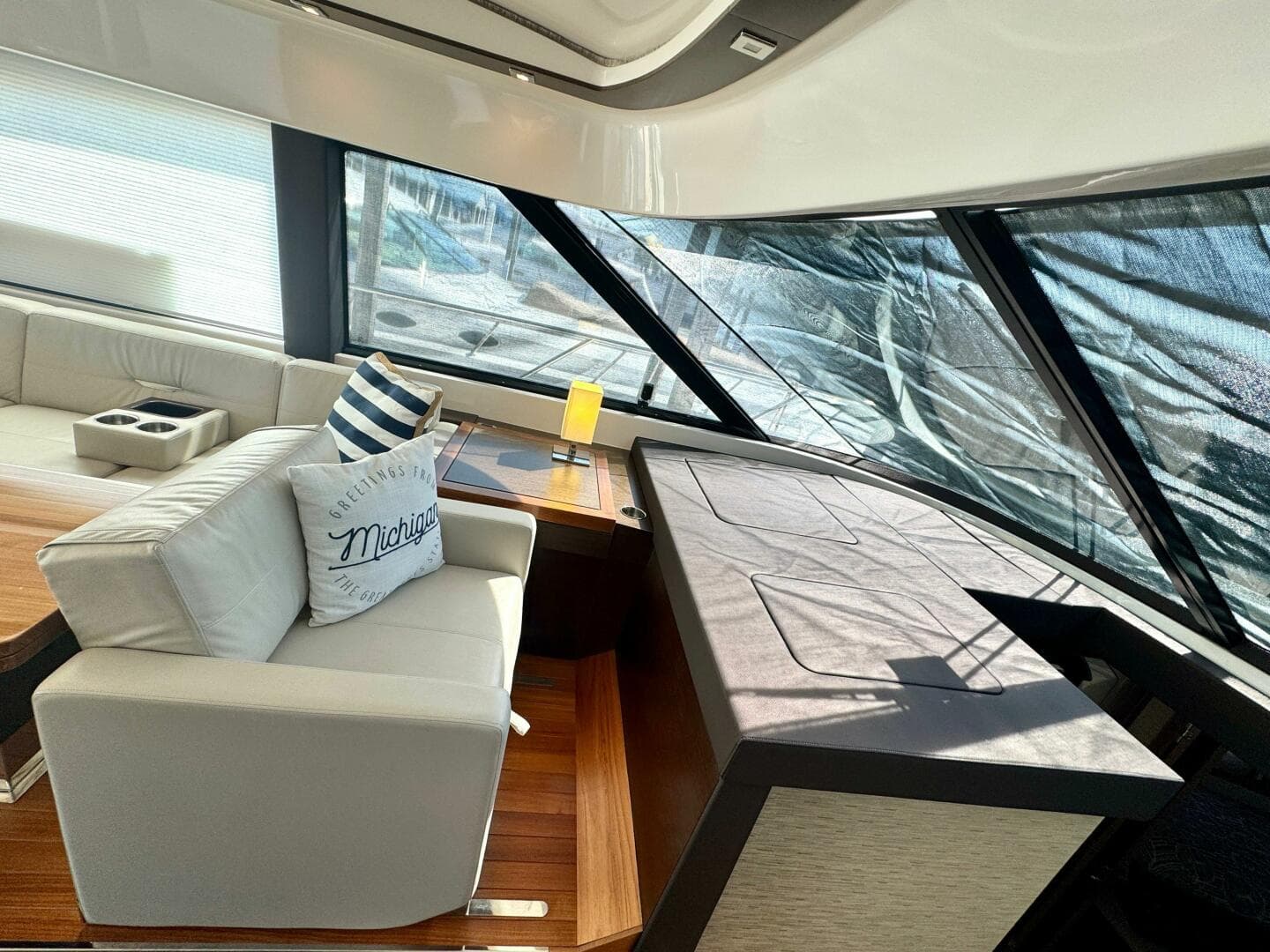 2017 Tiara Yachts 53 Coupe — photo 32