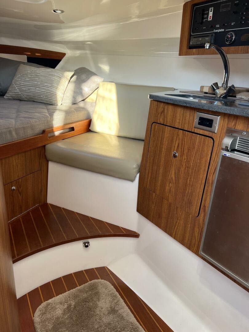 2012 Everglades 350 LX — photo 68