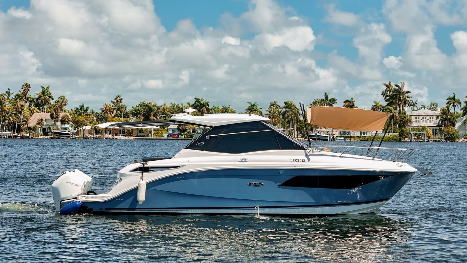 2022 Sea Ray 320 Sundancer OB