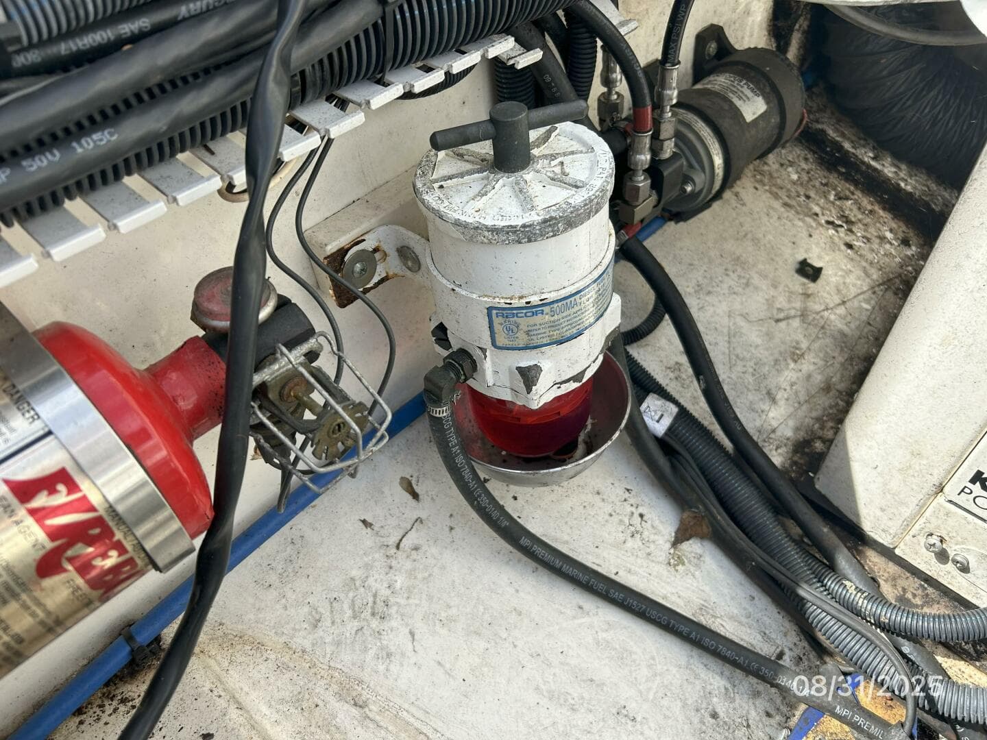 2007 Boston Whaler 305 Conquest — photo 50