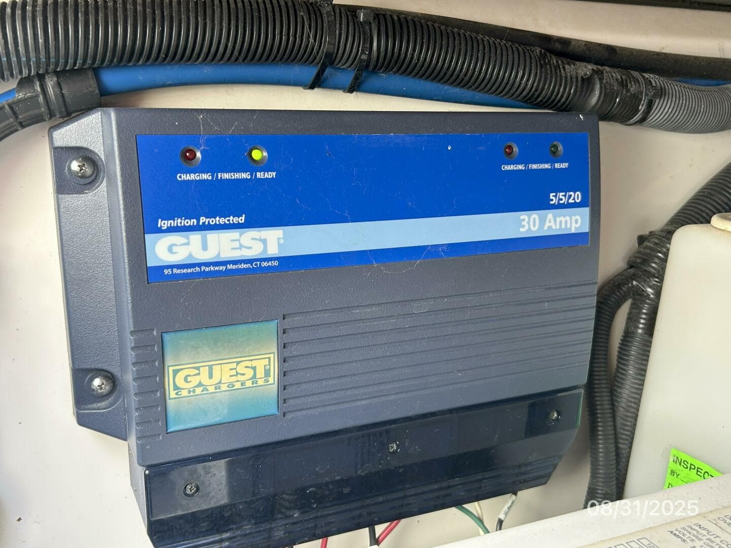 2007 Boston Whaler 305 Conquest — photo 51