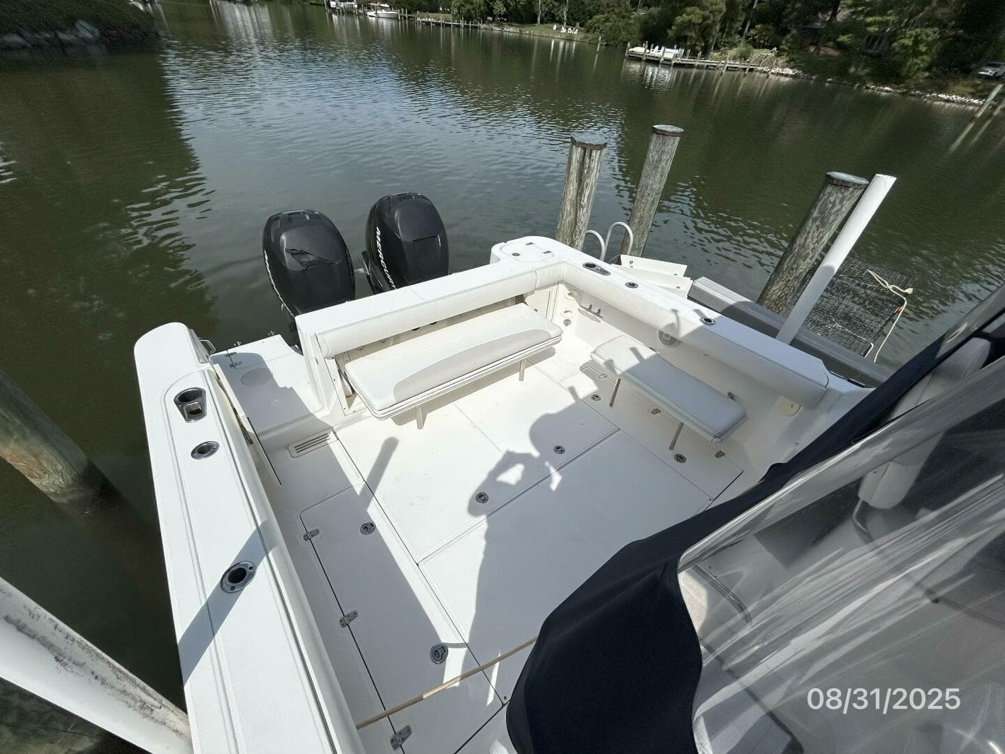 2007 Boston Whaler 305 Conquest — photo 13