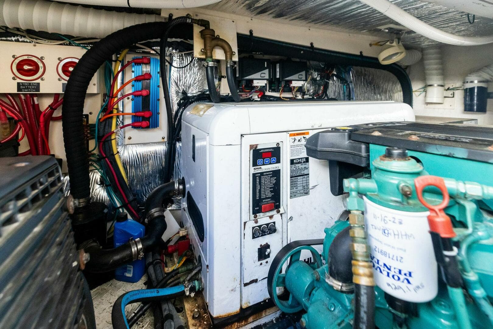 2007 Cruisers Yachts 390 Express Cruiser — photo 47