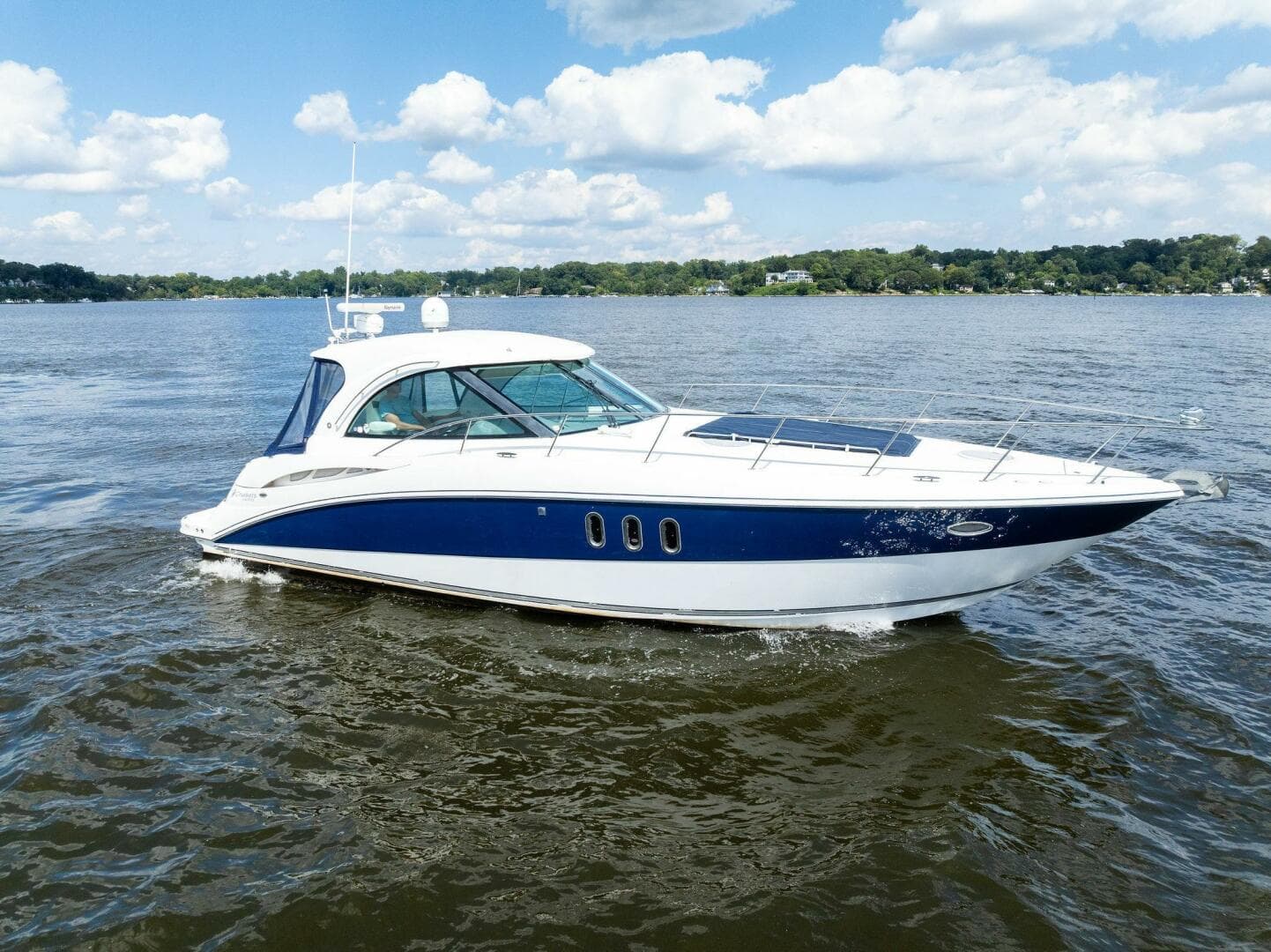 2007 Cruisers Yachts 390 Express Cruiser — photo 66