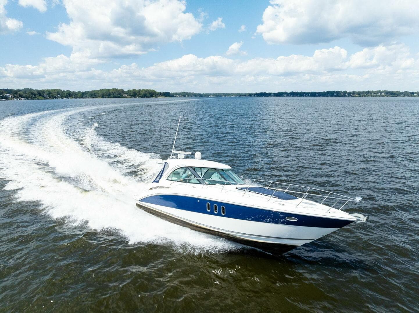 2007 Cruisers Yachts 390 Express Cruiser — photo 53