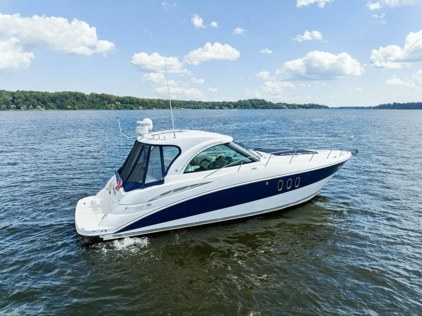 2007 Cruisers Yachts 390 Express Cruiser — photo 68