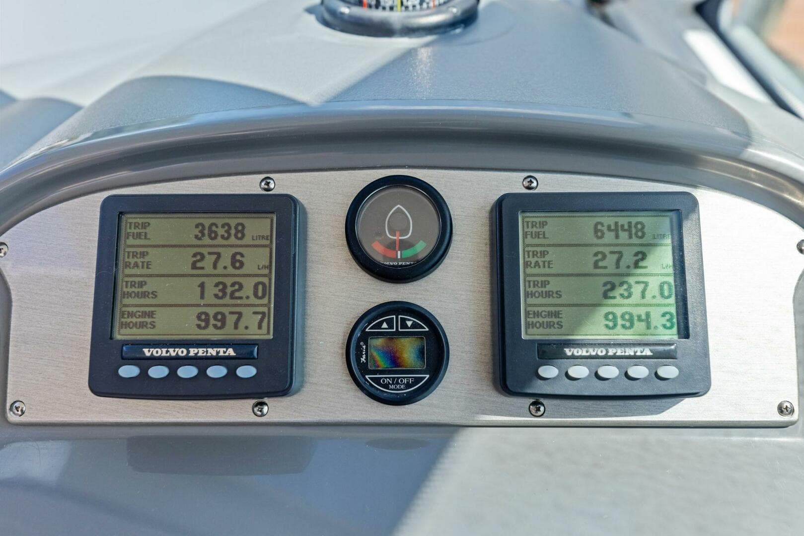 2007 Cruisers Yachts 390 Express Cruiser — photo 22