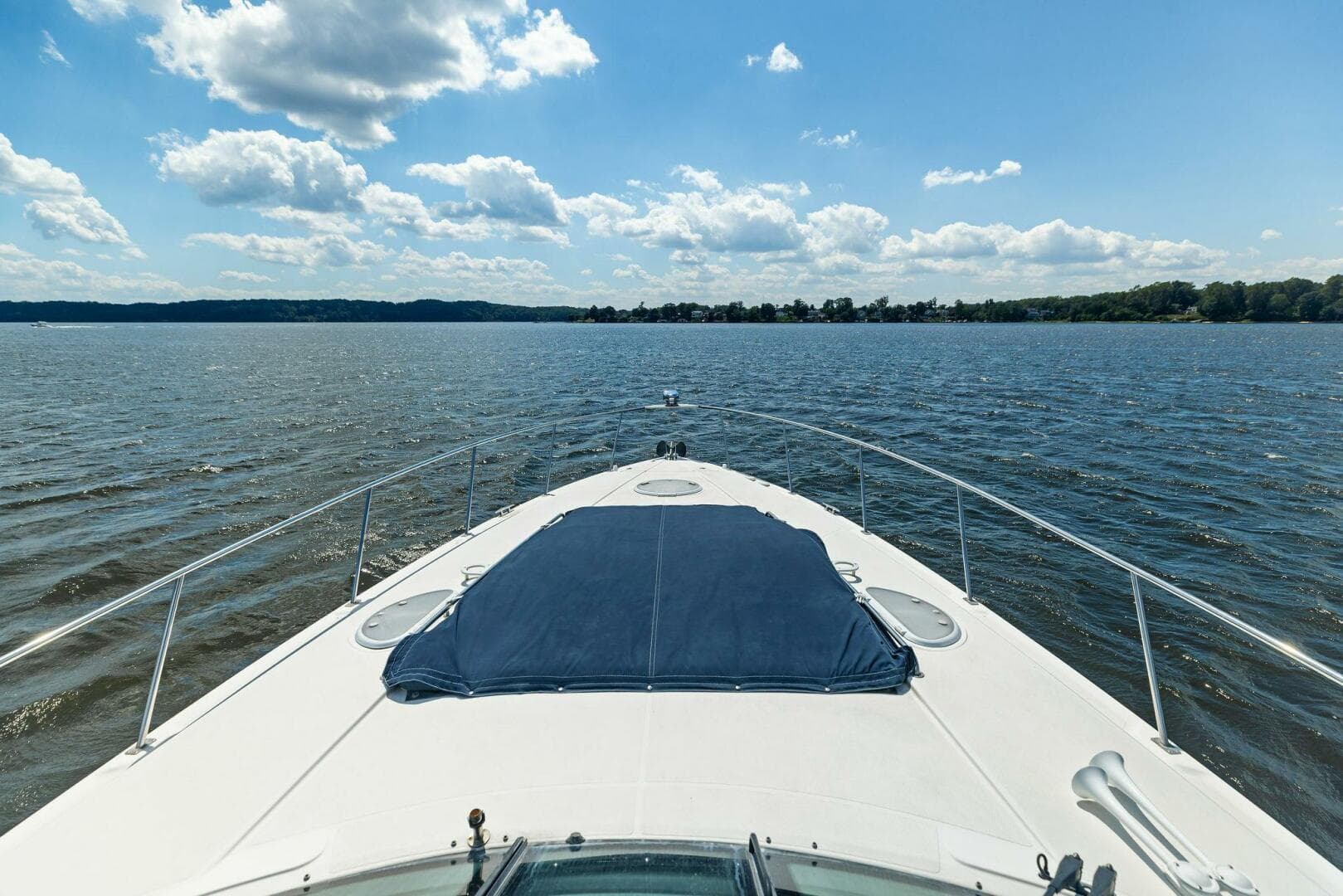 2007 Cruisers Yachts 390 Express Cruiser — photo 36