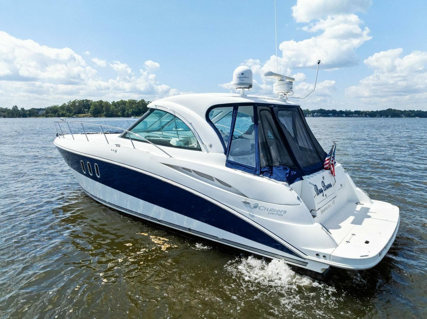 2007 Cruisers Yachts 390 Express Cruiser — photo 63