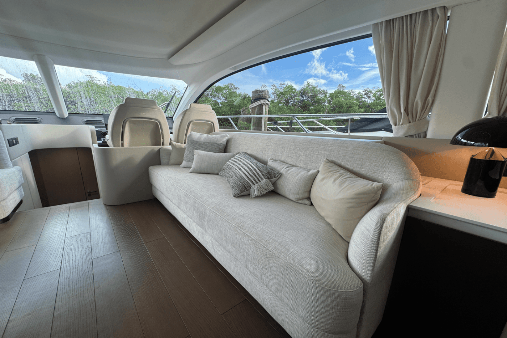 2023 Azimut Fly 53 — photo 19