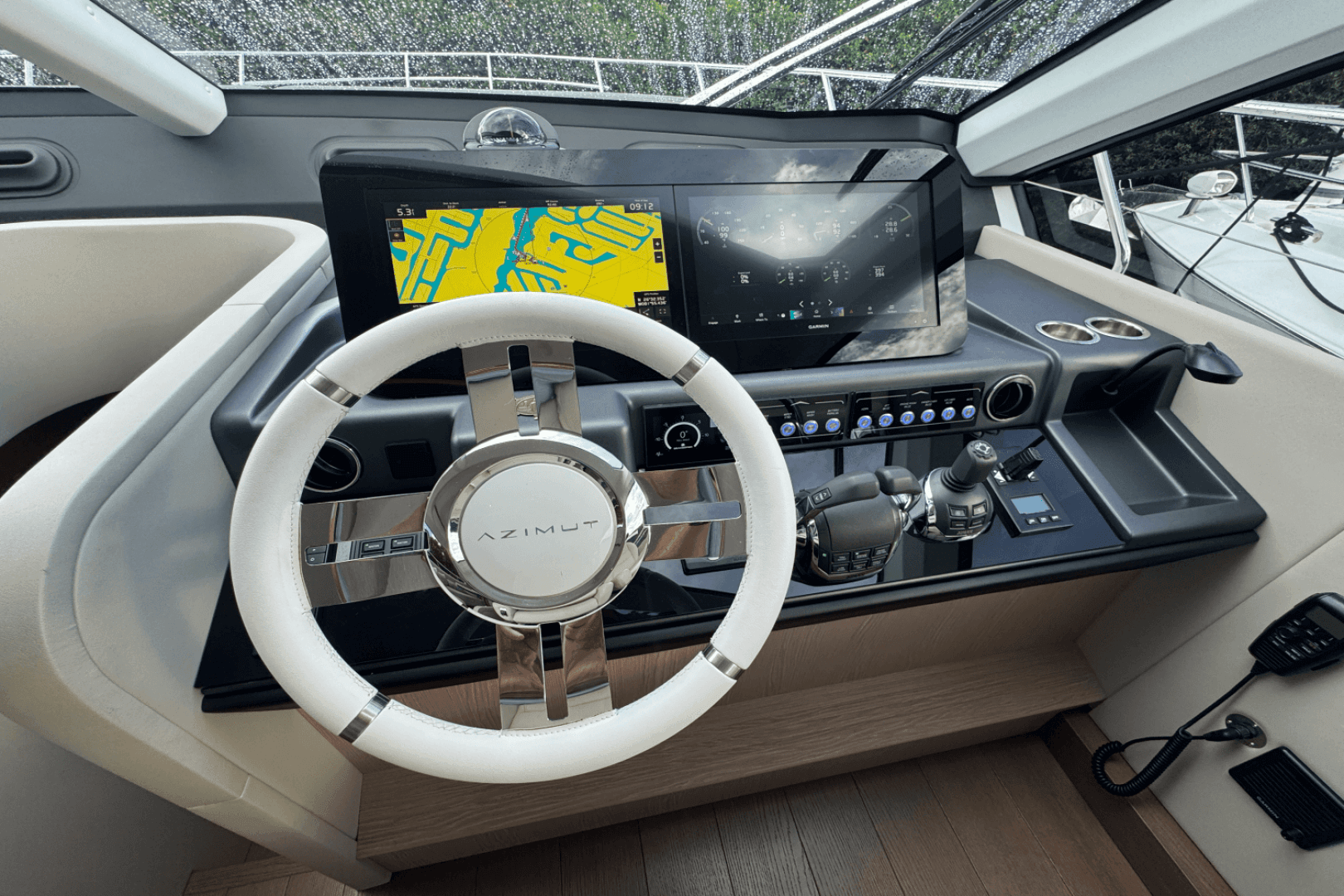 2023 Azimut Fly 53 — photo 22