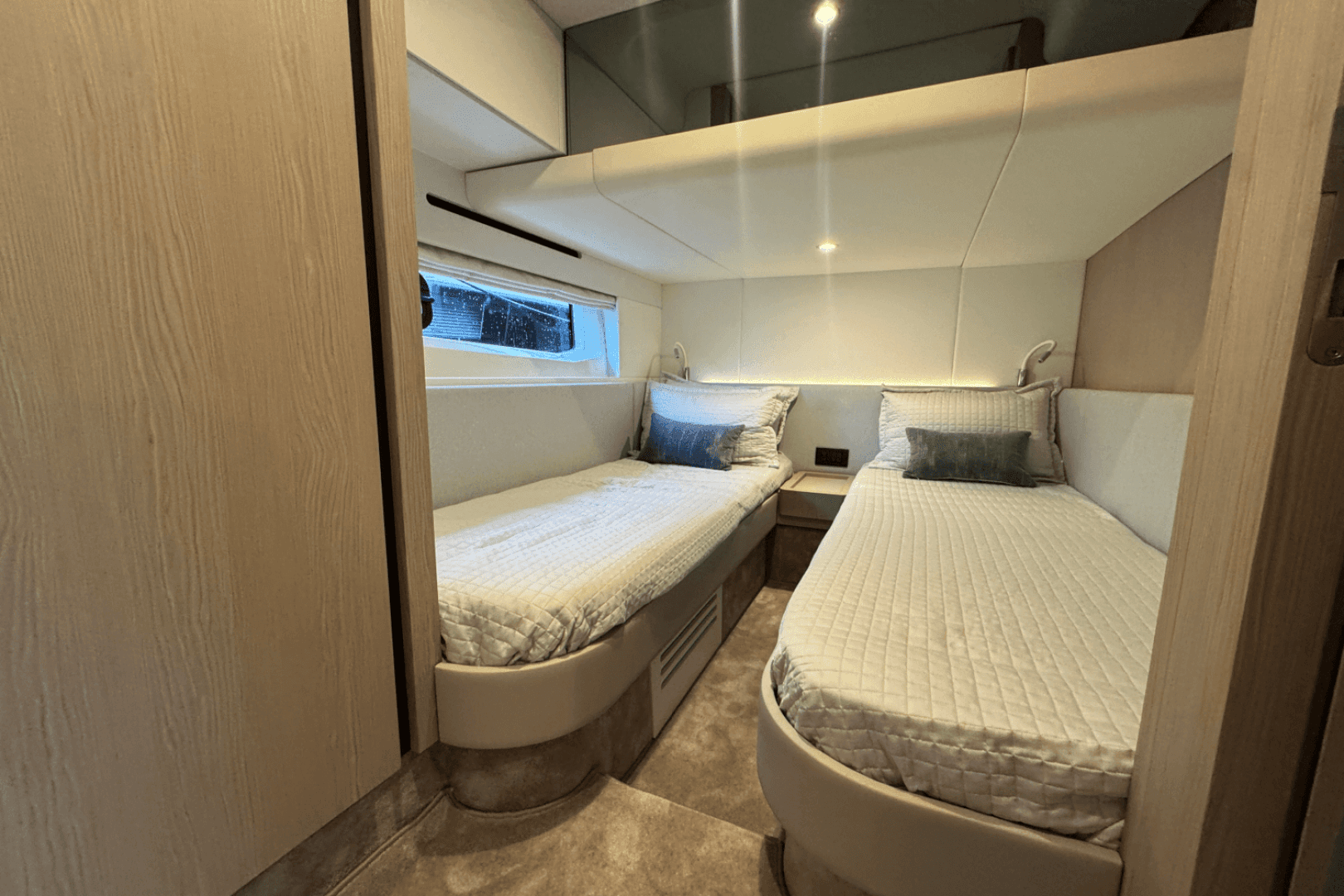 2023 Azimut Fly 53 — photo 26