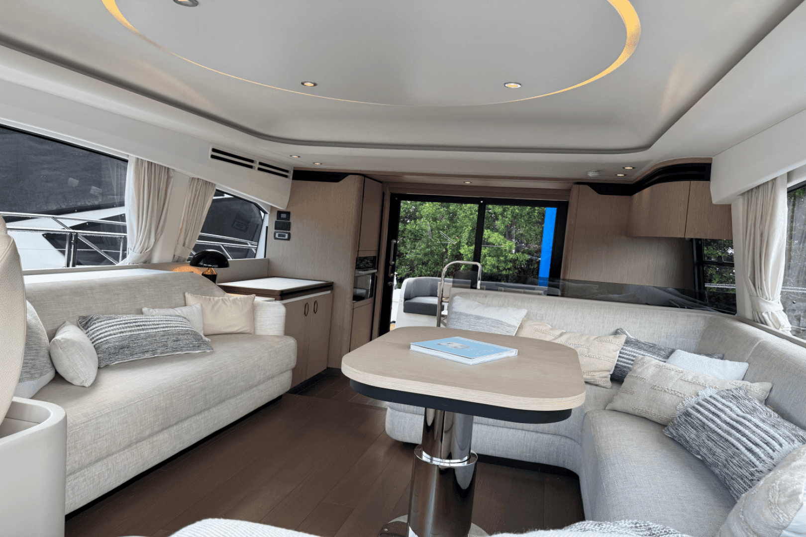 2023 Azimut Fly 53 — photo 21