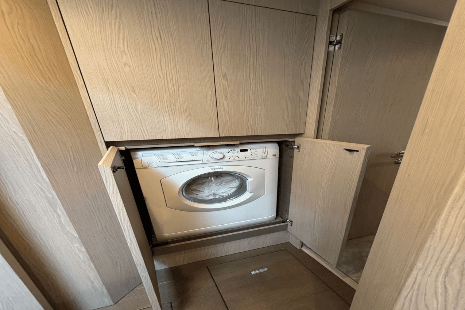 2023 Azimut Fly 53 — photo 25