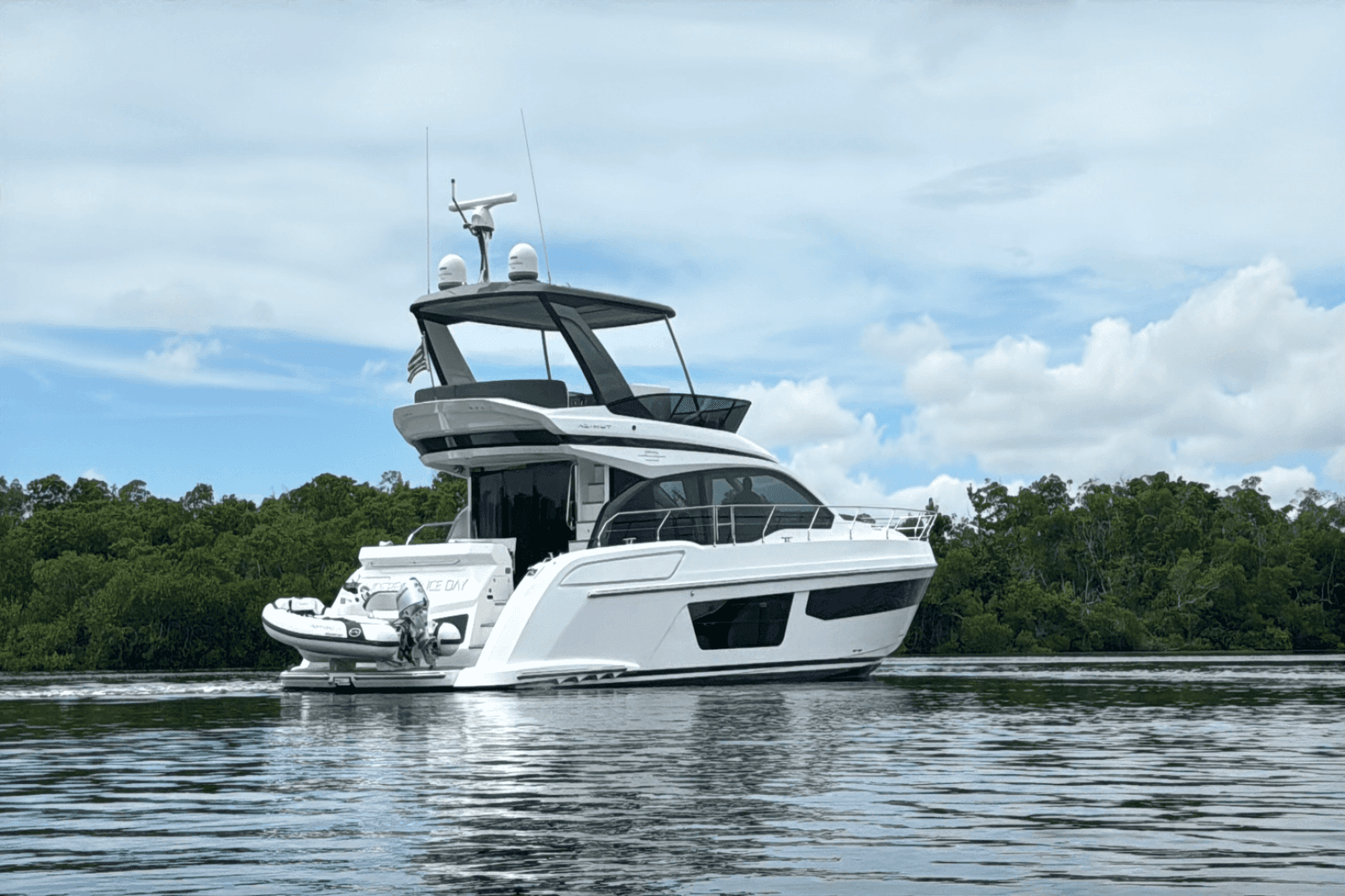 2023 Azimut Fly 53 — photo 10