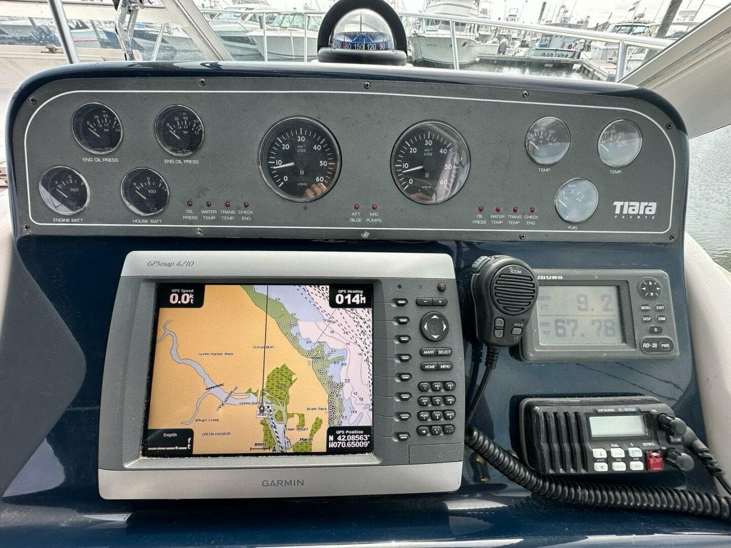 2006 Tiara Yachts 29 Coronet — photo 9