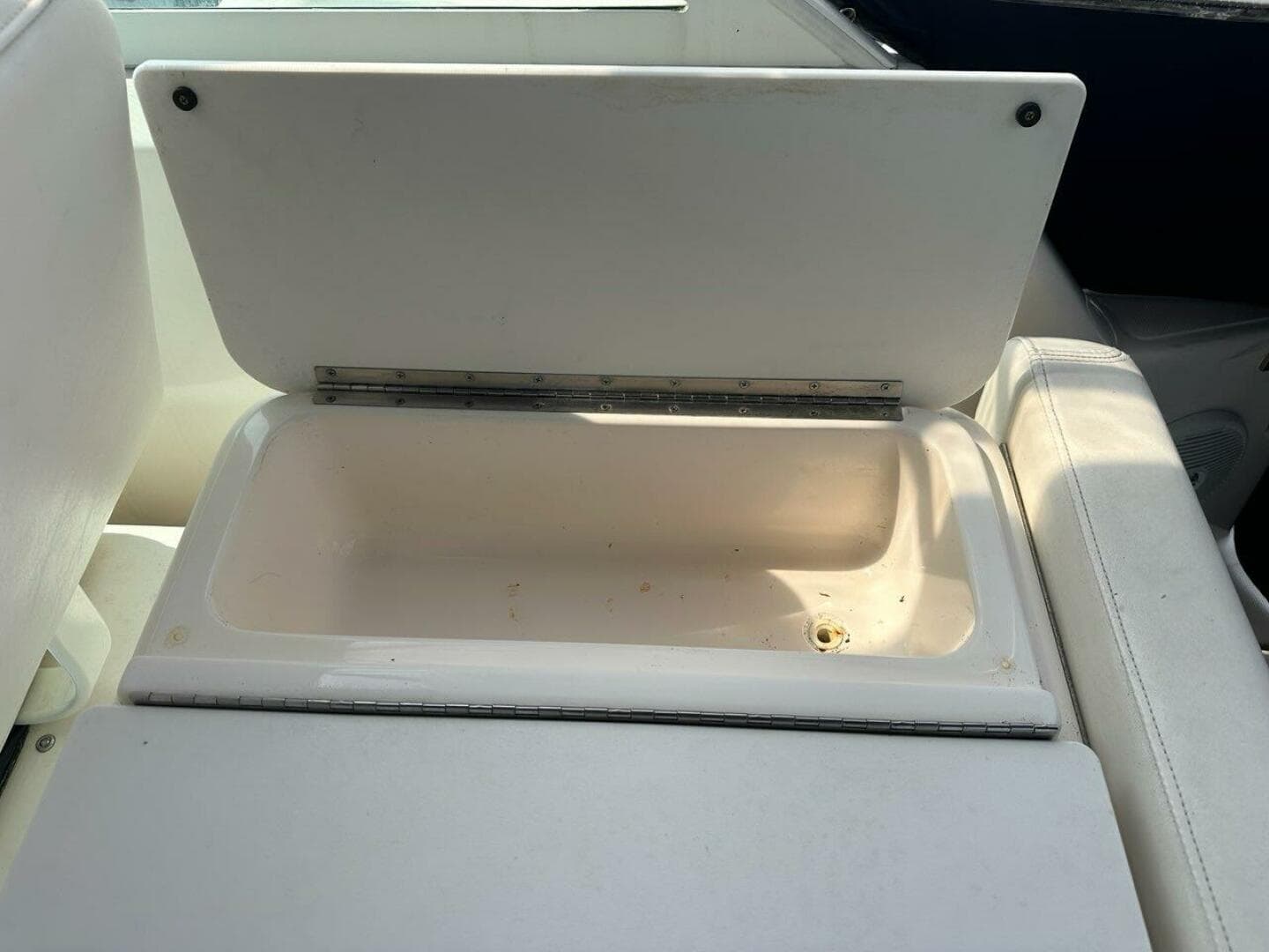 2006 Tiara Yachts 29 Coronet — photo 21