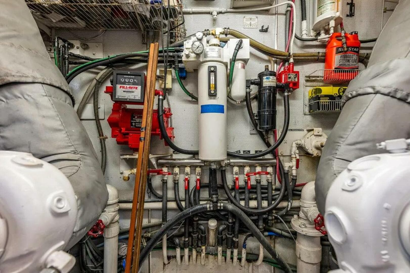 1991 Broward 102 — photo 65