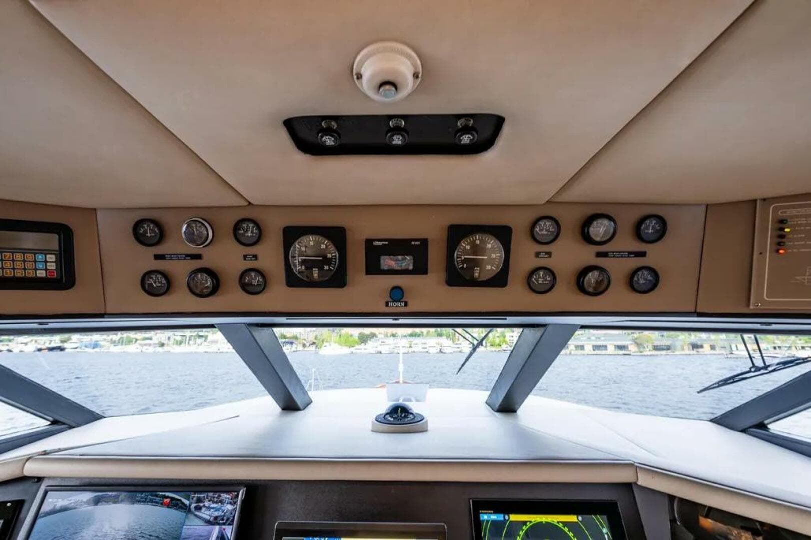 1991 Broward 102 — photo 45