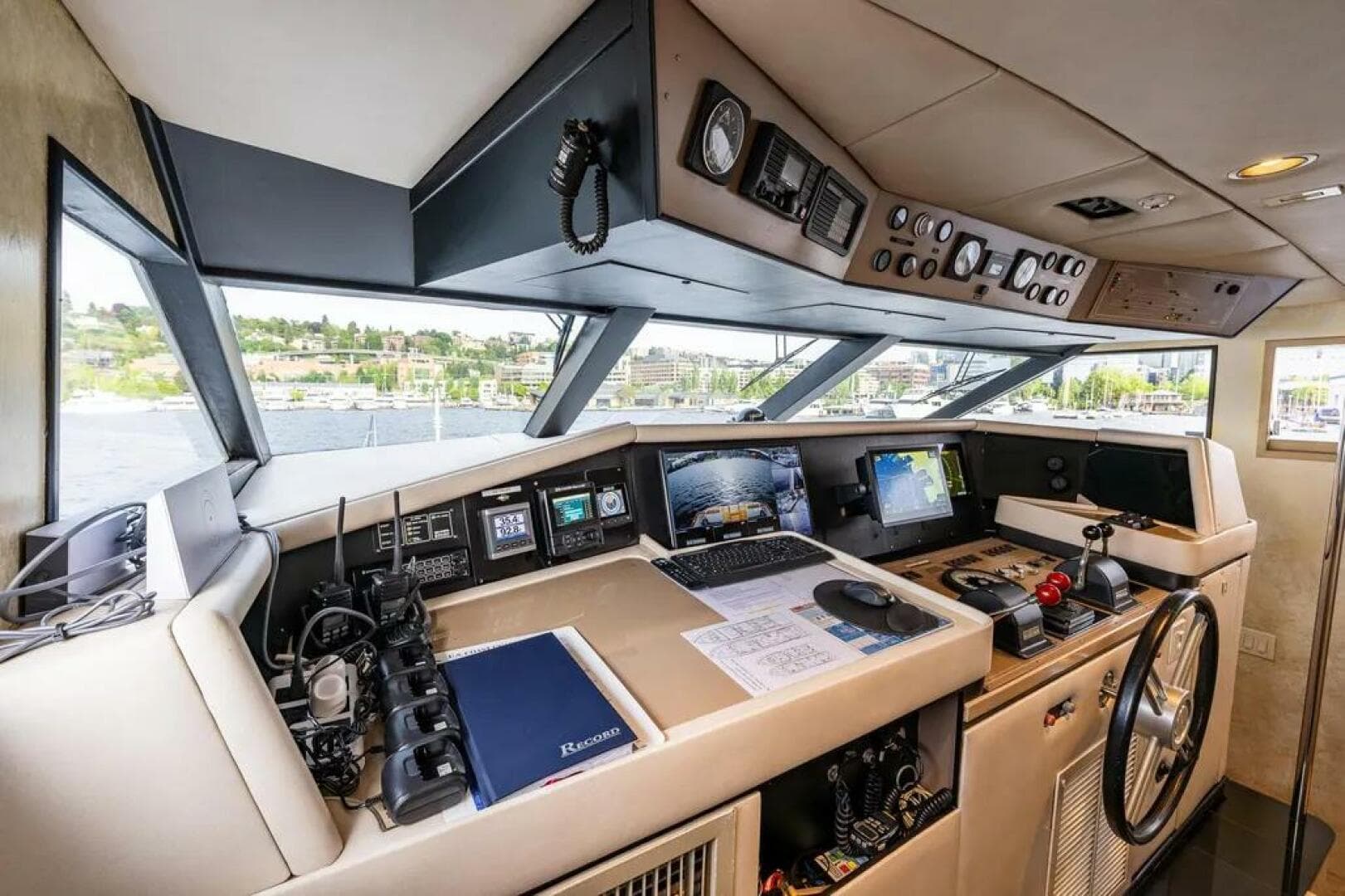 1991 Broward 102 — photo 41