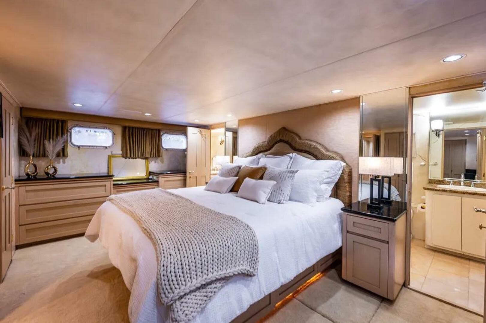 1991 Broward 102 — photo 21