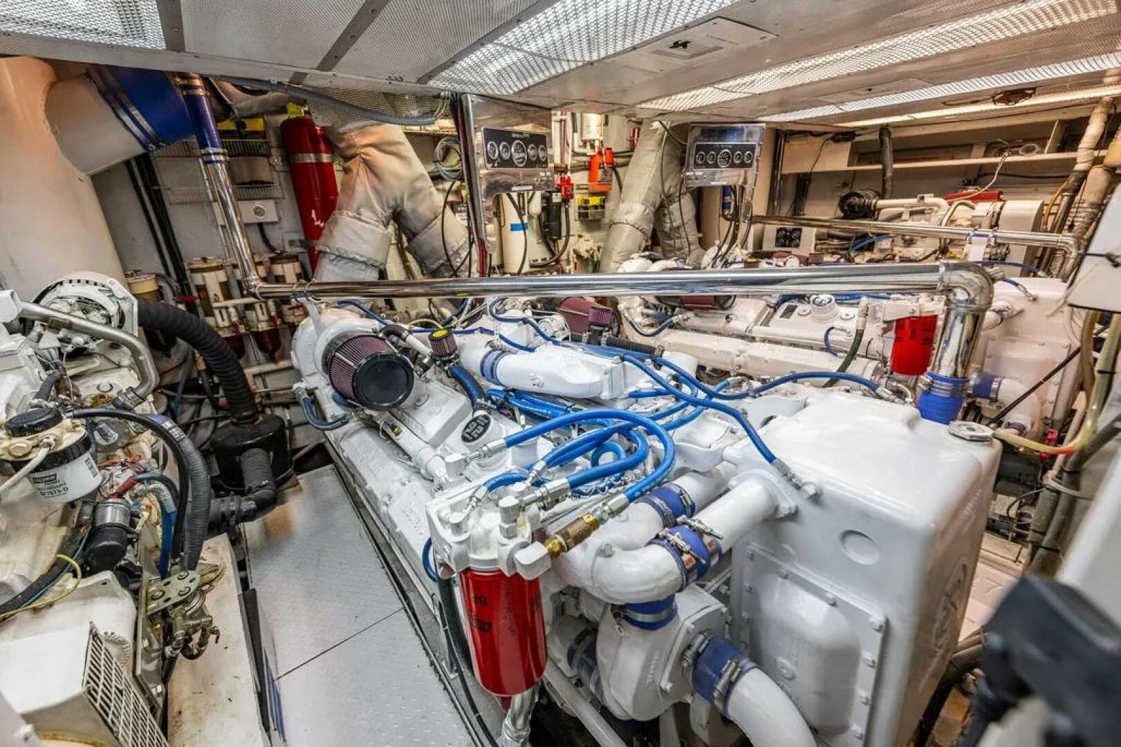 1991 Broward 102 — photo 67