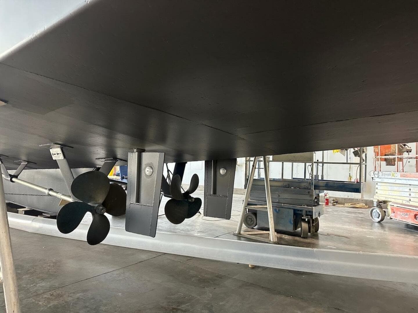 1991 Broward 102 — photo 96