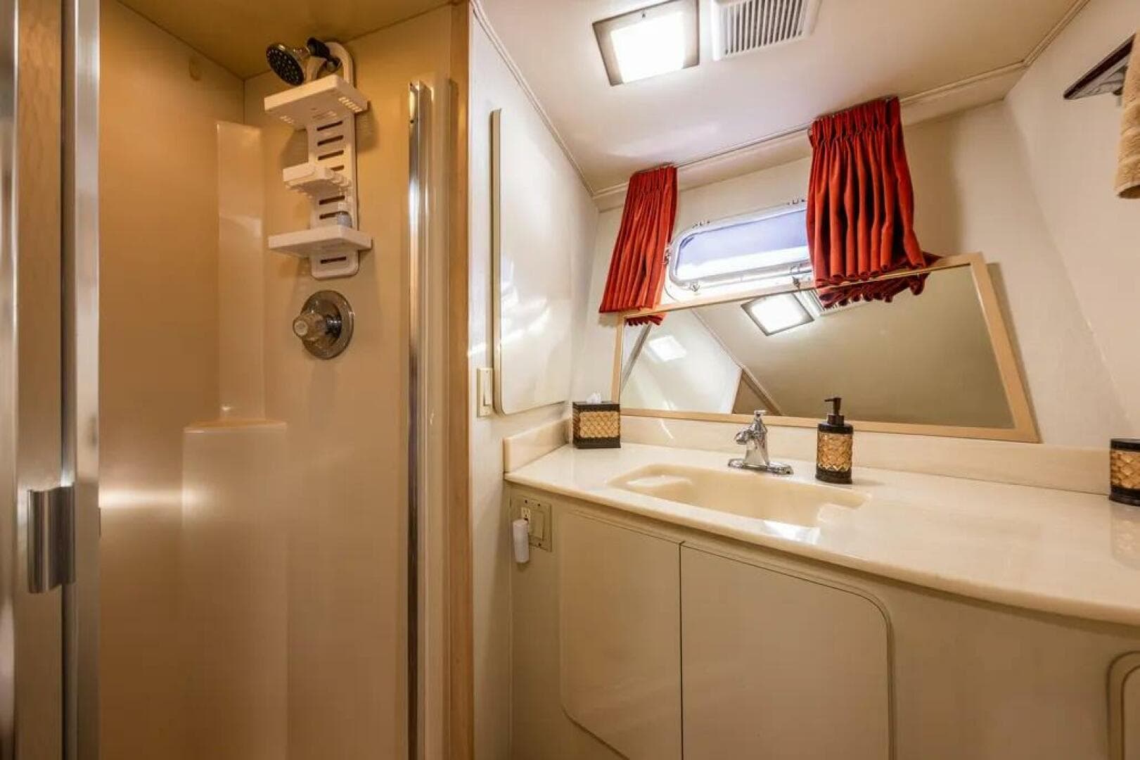 1991 Broward 102 — photo 57