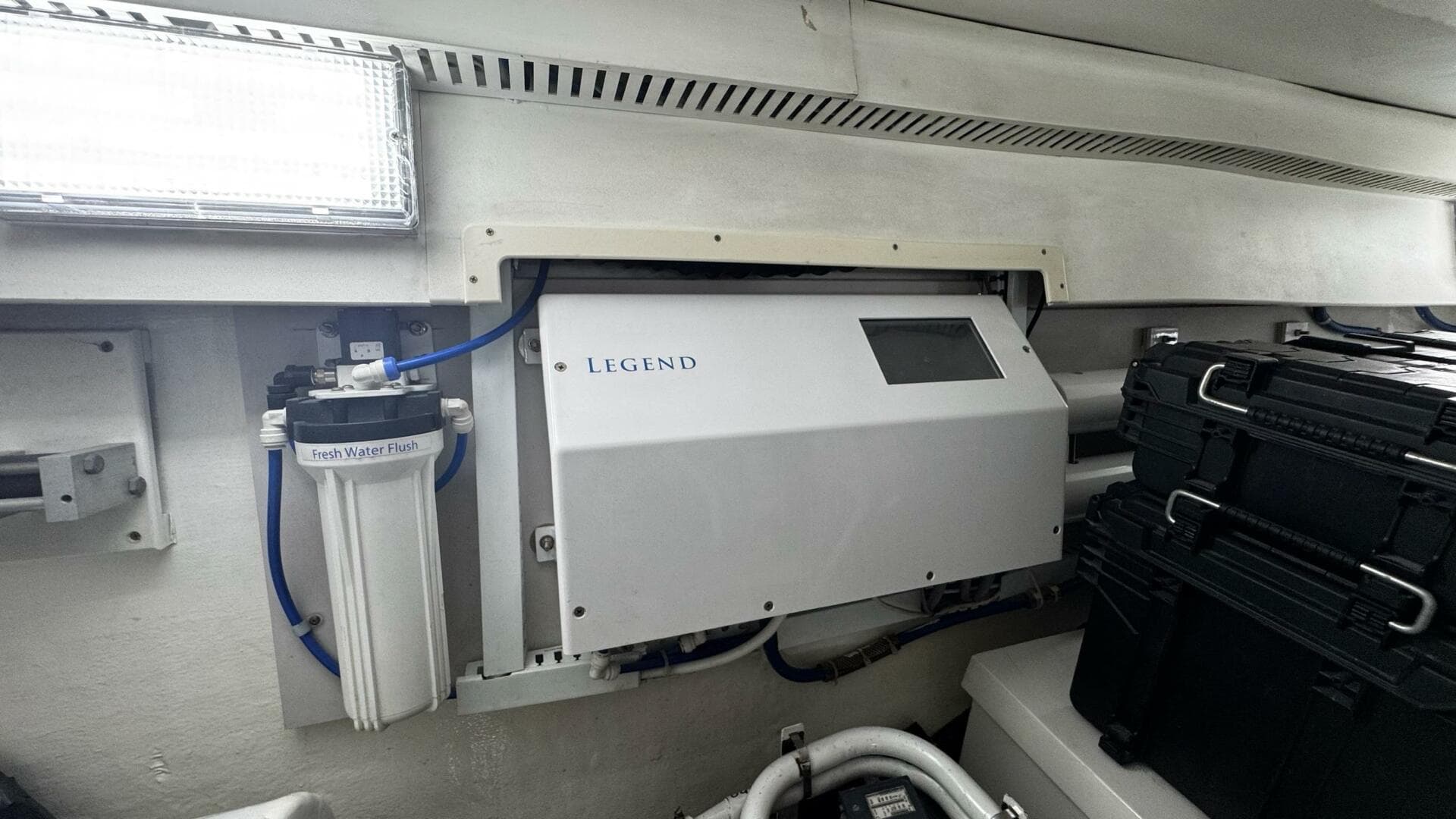 2002 Cavileer 48 Flybridge Sportfisherman — photo 21